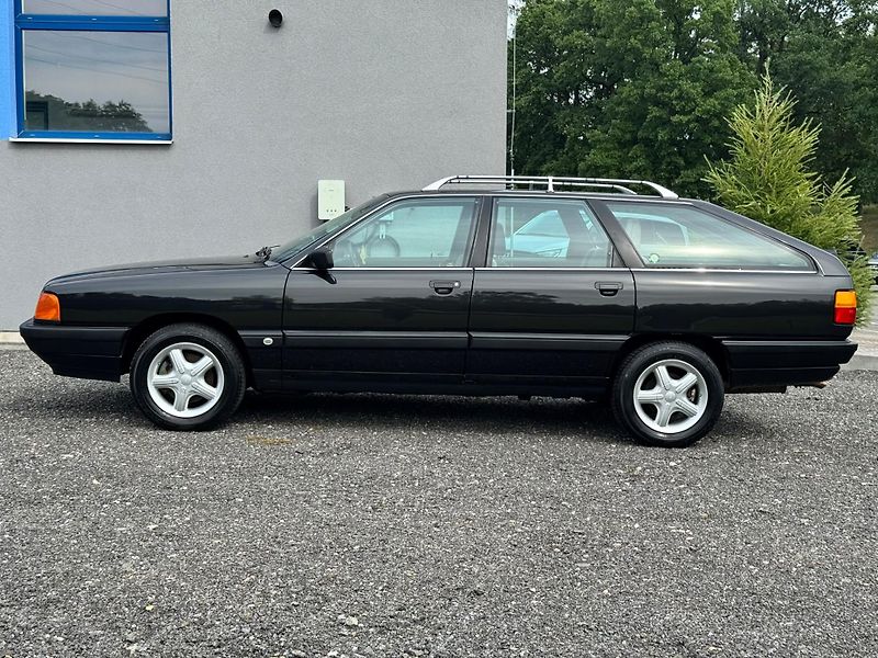 Audi 100 (1989) Audi 100 Avant 2.2 Turbo  - fotka 2 z 26
