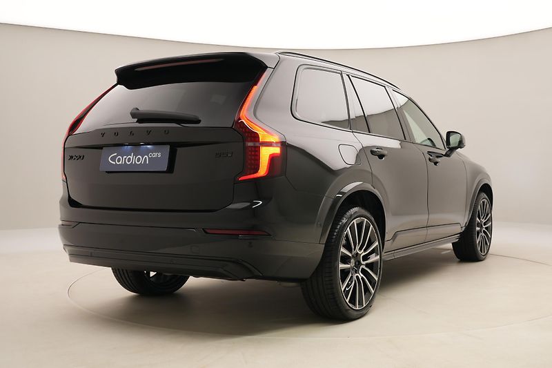 Volvo XC90 (2026) B5 AWD BLACK EDITION ULTRA 7 - fotka 12 z 78
