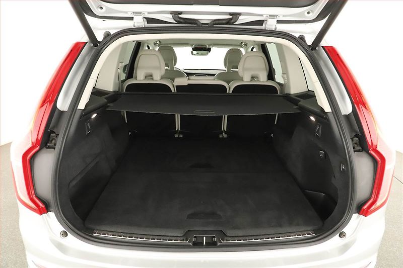Volvo XC90 (2019) D5 AWD, DPH, Harman/Cardon - fotka 10 z 18