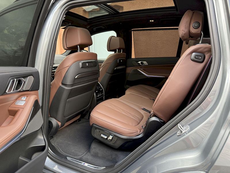 BMW X7 xDrive40d M-PRO Indiv. FULL - fotka 21 z 56