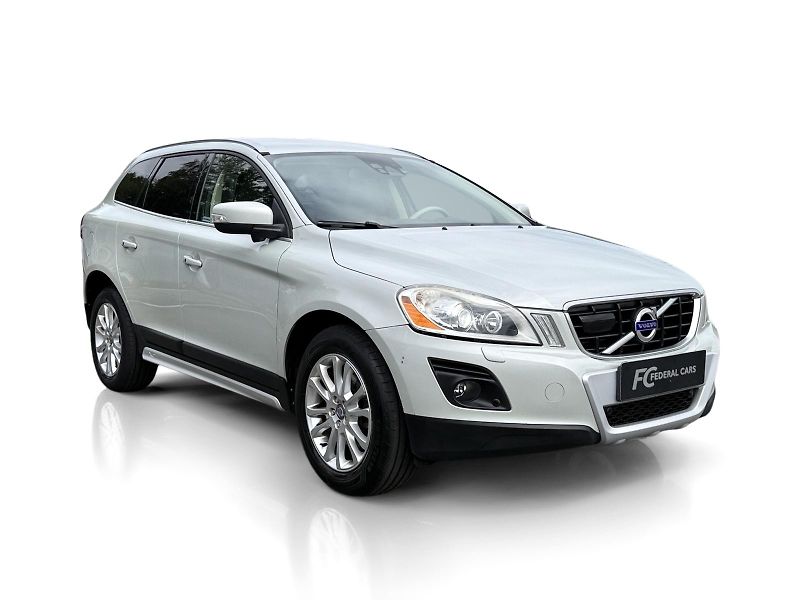 Volvo XC60 D5 AWD // SUMMUM // 151 kW - fotka 7 z 22