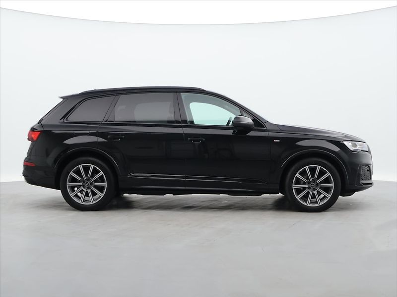 Audi Q7 3,0 50 TDI Quattro S line CZ - fotka 8 z 43