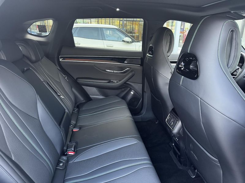BYD Seal U (2025) DM-i Design AWD demo - fotka 6 z 10