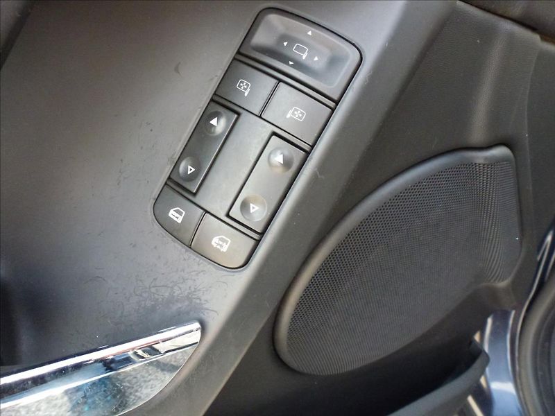 Opel Vectra 1,9 CDTi Wagon Station - fotka 29 z 44