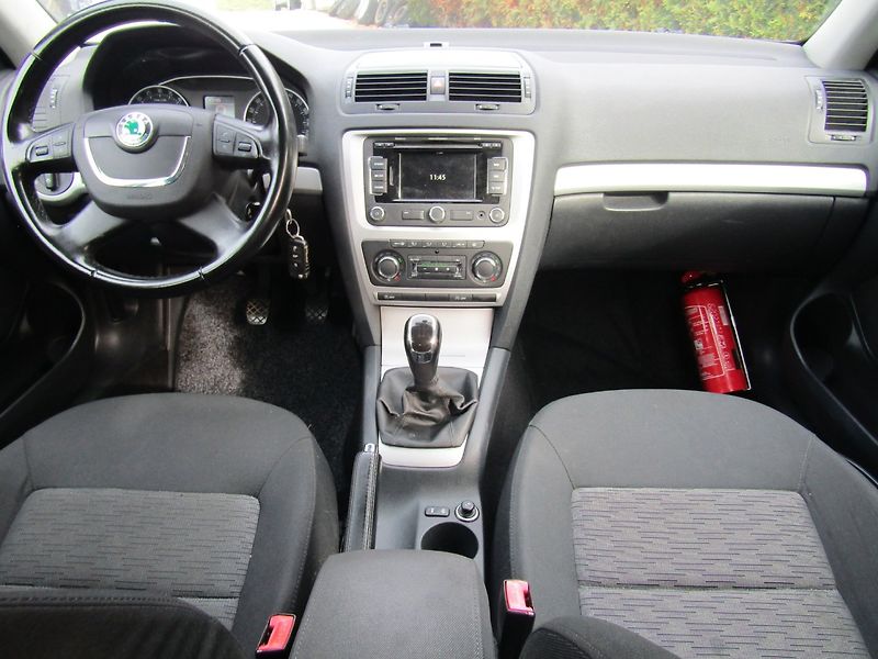 Škoda Octavia (2013) 1.6 TDI 77kW NAVIGACE - fotka 15 z 38