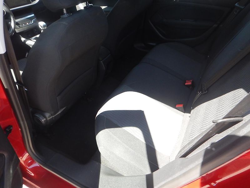 Peugeot 308 1.2 , 96 kw - fotka 11 z 15