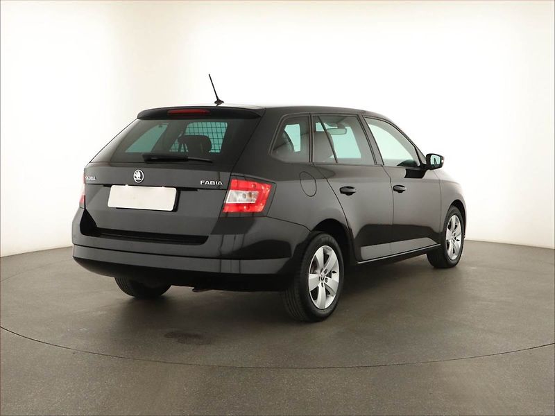 Škoda Fabia (2017) 1.4 TDI, Tempomat - fotka 5 z 14