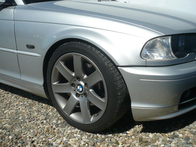 BMW Řada 3 E46 328i 142Kw Klima - fotka 15 z 34
