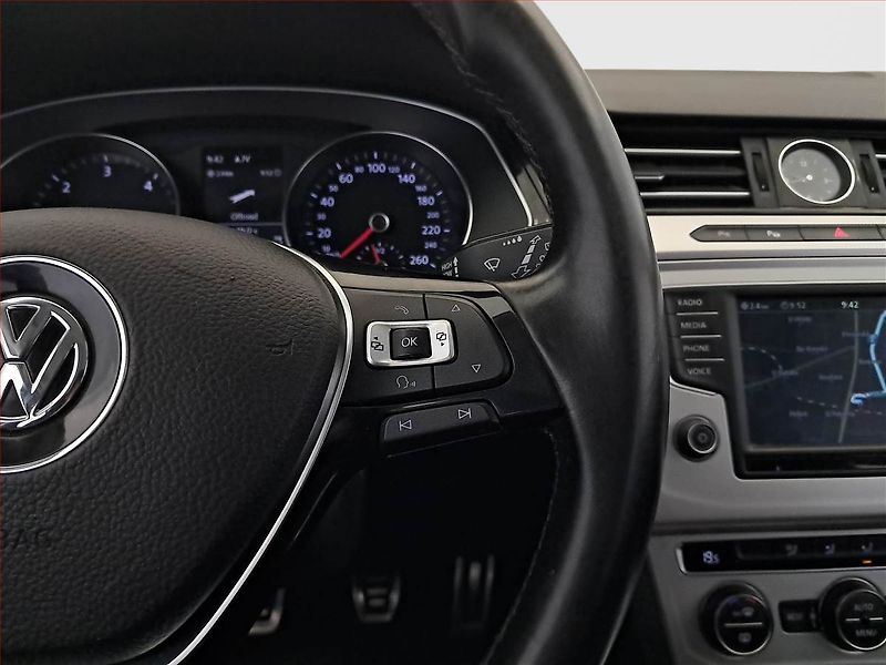 Volkswagen Passat (2016) 2.0 TDI 4Motion, 4X4 - fotka 15 z 19