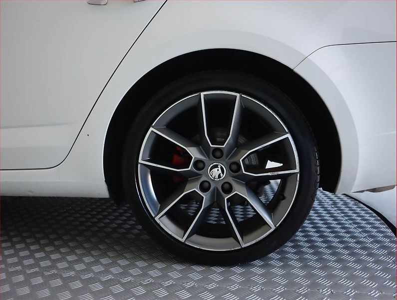 Škoda Octavia (2016) RS 2.0 TDI, Automat, Kůže - fotka 15 z 22