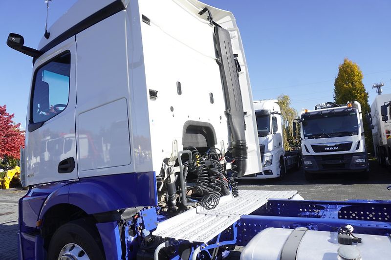 Mercedes-Benz Actros (2022) 1835 LS MP5 tractor unit - fotka 9 z 24