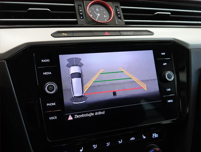 Volkswagen Passat (2015) Comfortline 1.6 TDI, Tempomat - fotka 15 z 17