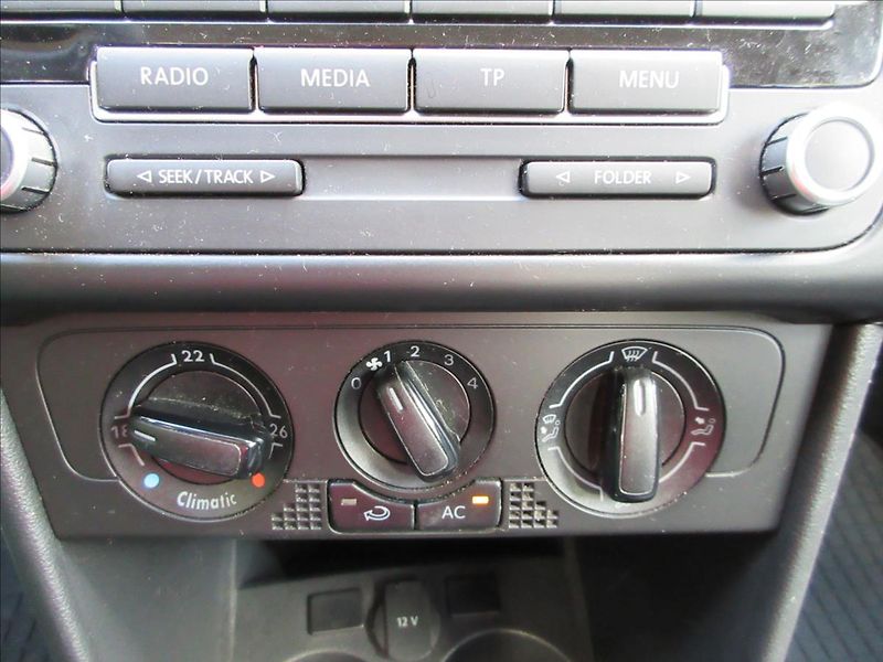 Volkswagen Polo 1,2 i Klima, 5dv. ESP, Nové ČR - fotka 20 z 26