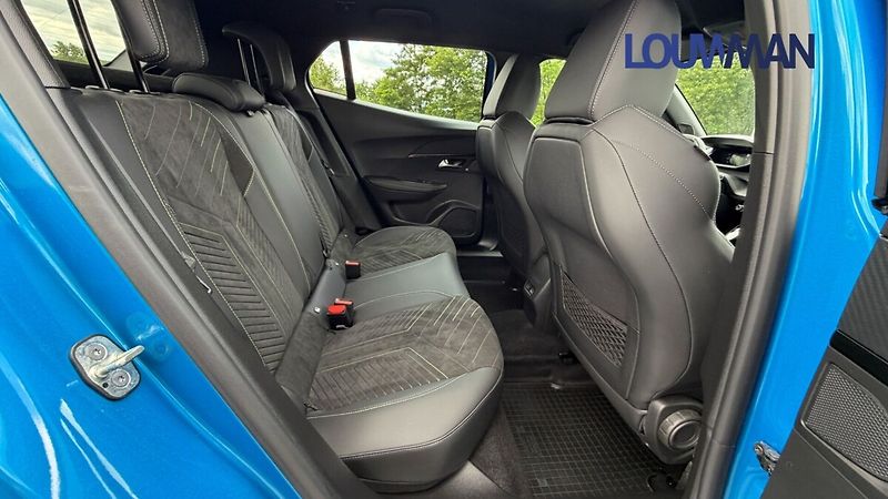 Peugeot 2008 GT 1.2PT - fotka 25 z 30