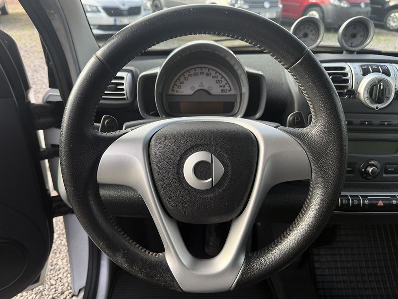 Smart Fortwo 1.0i MHD klima - fotka 14 z 17