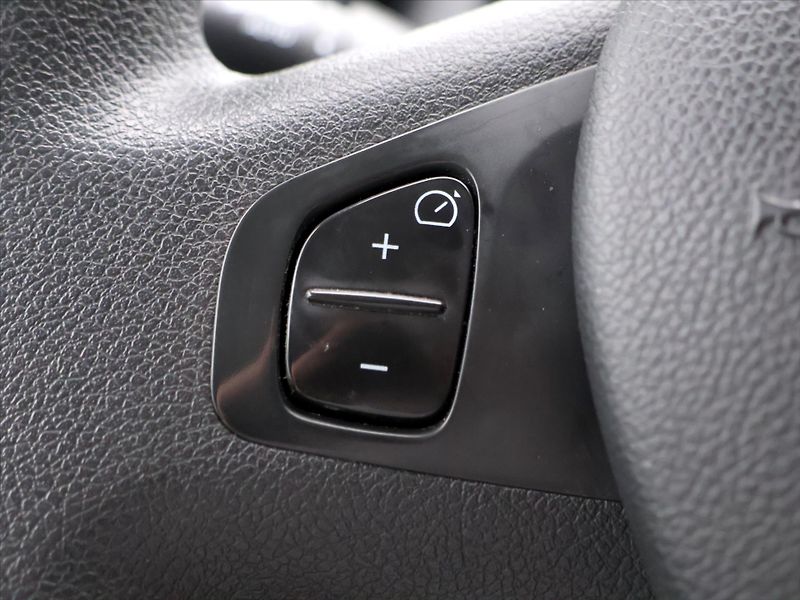 Opel Vivaro 1,6 DCTi BiTurbo 107kW DPH - fotka 20 z 35