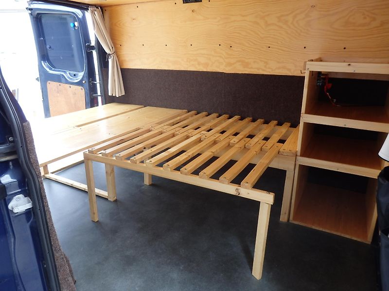 Ford Transit 2.2 TDCI 63 kW ABS - fotka 10 z 17
