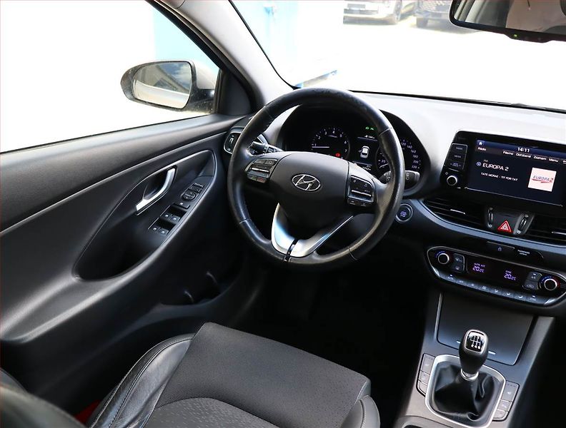 Hyundai i30 (2020) 1.4 T-GDI, Serv.kniha, Kůže - fotka 7 z 22
