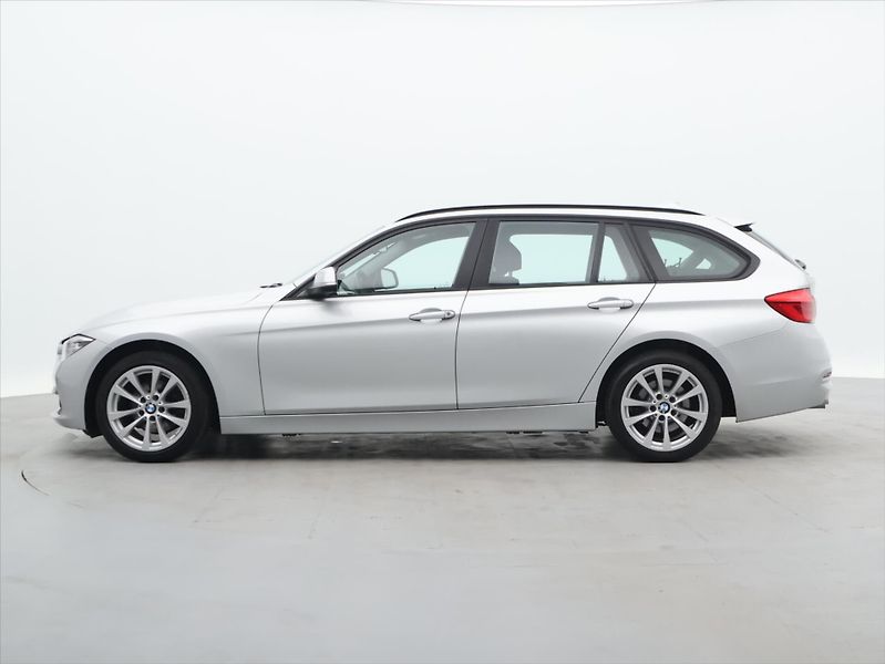 BMW Řada 3 2,0 318da 110kW Advantage - fotka 4 z 28