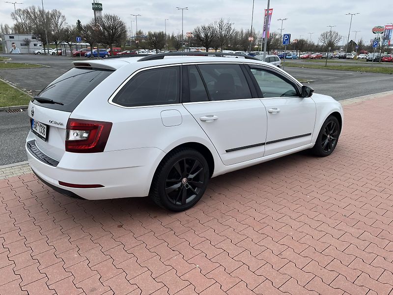 Škoda Octavia 1.6 TDi DSG Style 85 kW - fotka 5 z 34