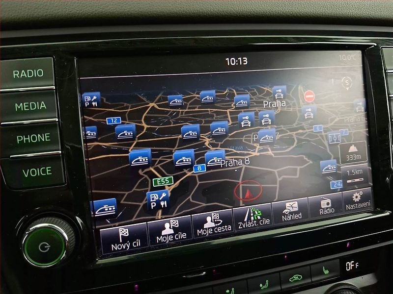 Škoda Octavia (2015) Scout 2.0 TDI, 4X4, Automat - fotka 14 z 21