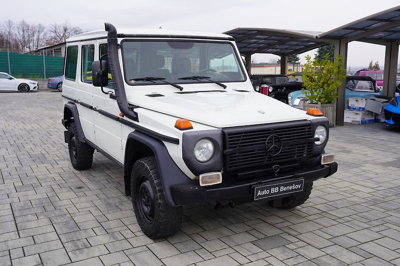 Mercedes-Benz Třídy G G 300 PUR Professional 4 místa - fotka 8 z 16