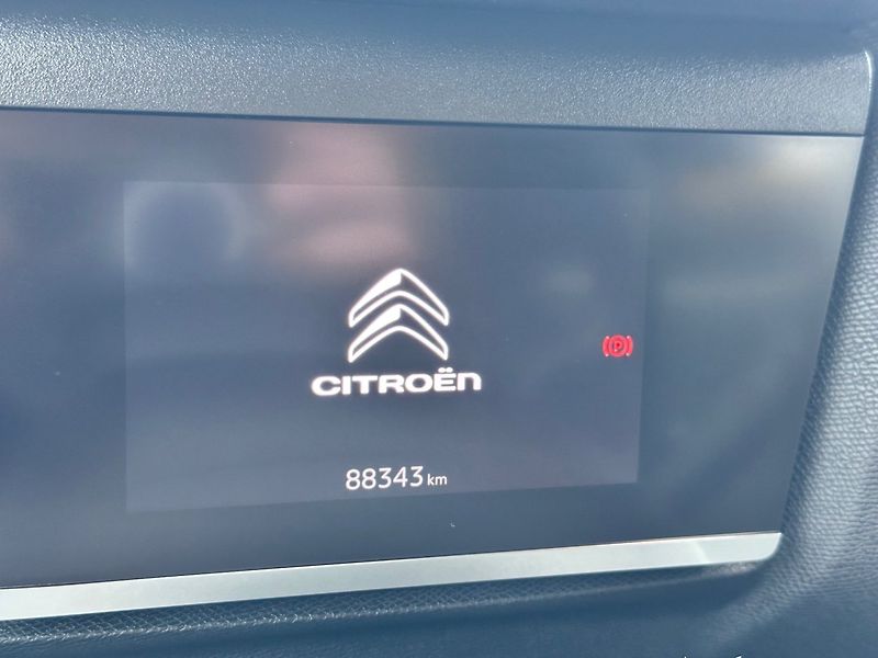 Citroën C4 (2022) 1.majitel, ČR, NAVI, LED, - fotka 8 z 15