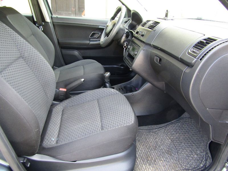 Škoda Fabia (2014) 1.4 16V 63kW TOP QUALITY - fotka 26 z 37