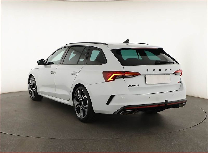Škoda Octavia (2022) 2.0 TDI - fotka 4 z 25