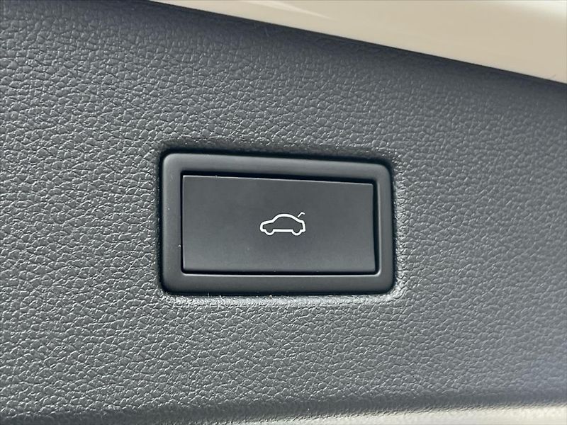 Volkswagen Tiguan 1,5 TSi 110 kW 7DSG ELEGANCE - fotka 23 z 27