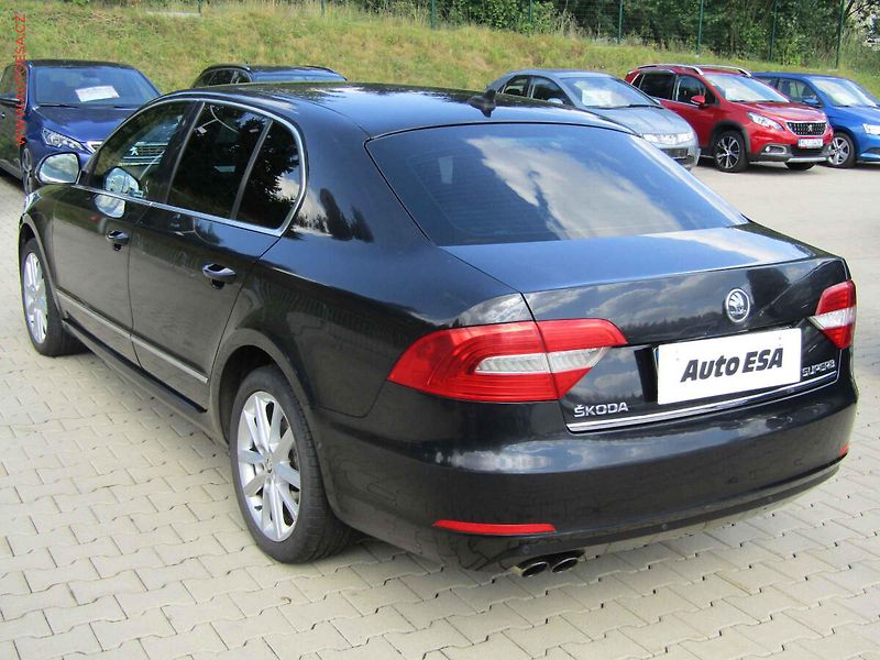 Škoda Superb (2014) 2.0TDi, Bixen, kůže - fotka 6 z 19
