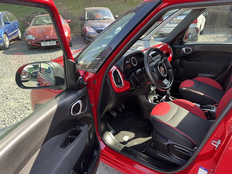 Fiat 500L (2015) 1,4i 70 Kw  - fotka 9 z 16
