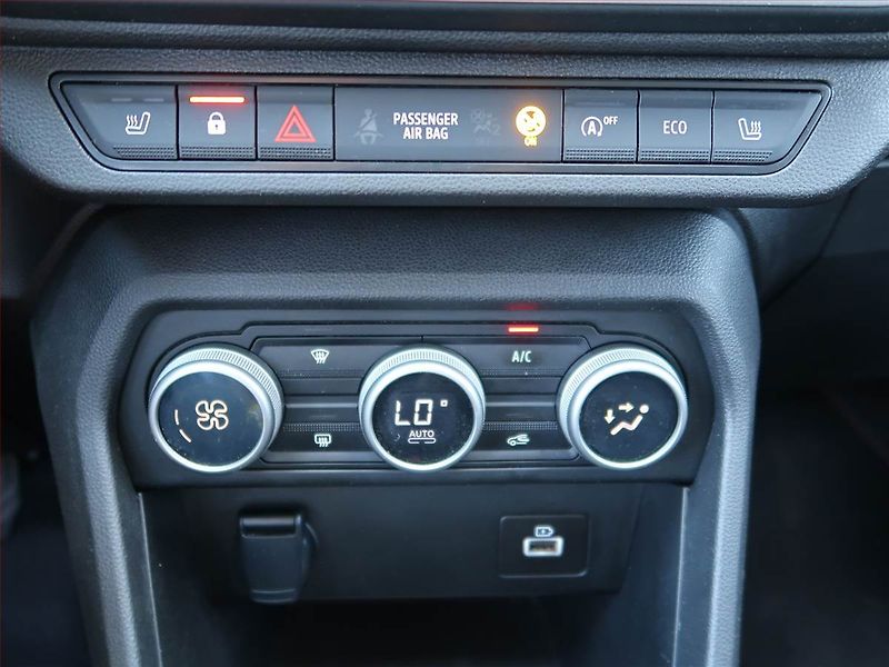 Dacia Jogger (2023) 1.0 TCe, Serv.kniha, Navi - fotka 12 z 17