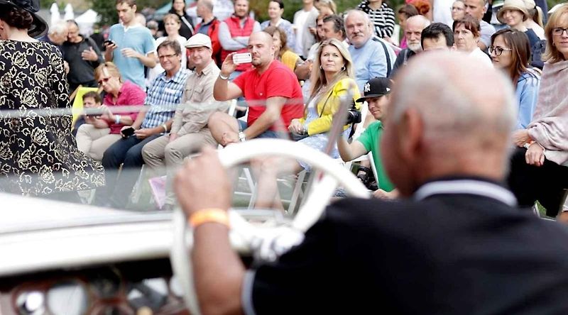 Senzací výstavy bude prezentace velmi vzácného vozu Talbot Lago T26GS, který posbíral už několik titulů na světových soutěžích elegance.