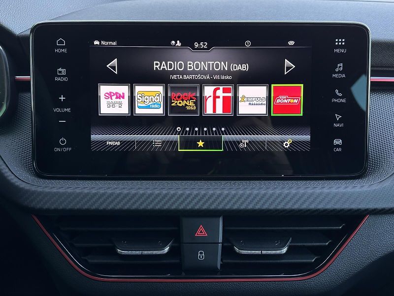 Škoda Kamiq 1.5TSi DSG Monte Carlo 150PS M - fotka 27 z 48