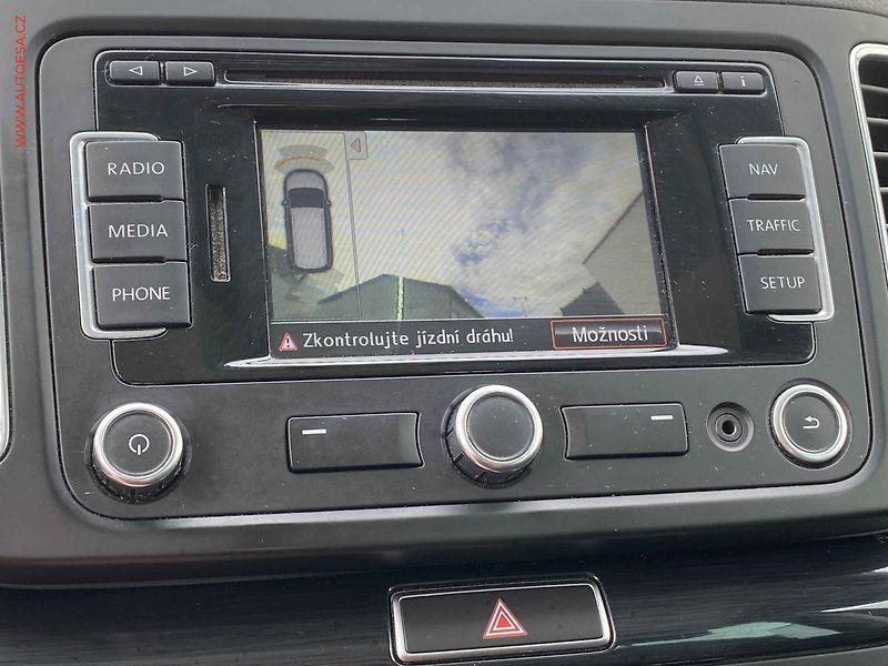 Seat Alhambra (2013) 2.0 TDi, Style, panor - fotka 20 z 22