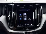Volvo XC60 B5 AWD (benzín) // REZERVACE - náhled 32