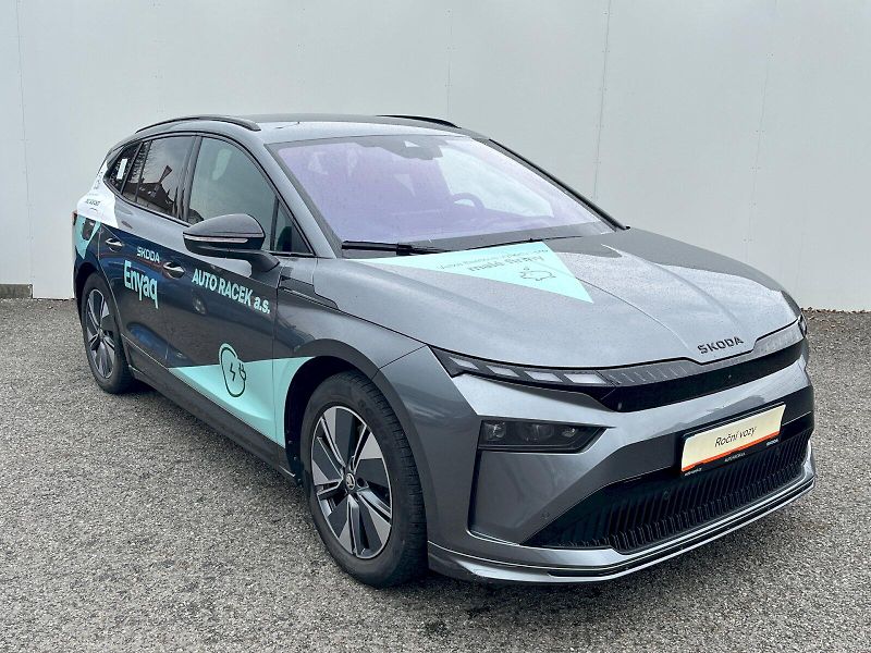 Škoda Enyaq (2025) 82 kWh Sportline 85x - fotka 21 z 29