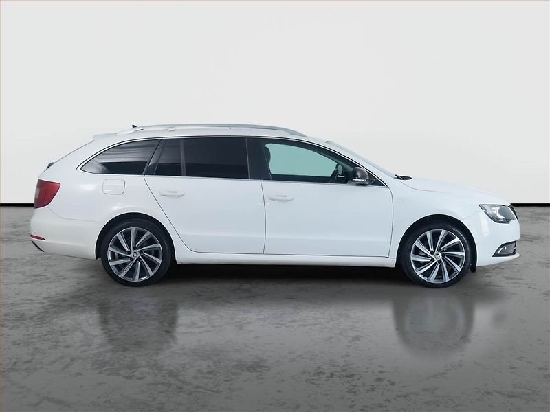 Škoda Superb (2014) Laurin&Klement 2.0 TDI, 4X4 - fotka 6 z 20