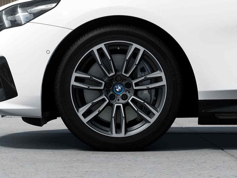 BMW i5 (2026) - fotka 4 z 10