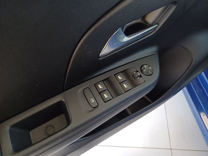 Opel Corsa (2026) Edition 1,2 TURBO 100k MT6 - fotka 11 z 23
