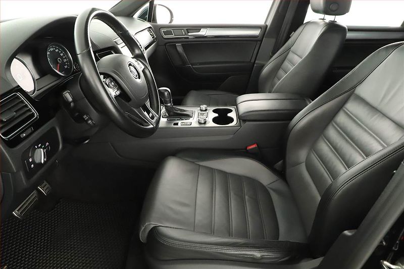 Volkswagen Touareg (2015) 3.0 TDI, 4X4, Automat, Kůže - fotka 7 z 19
