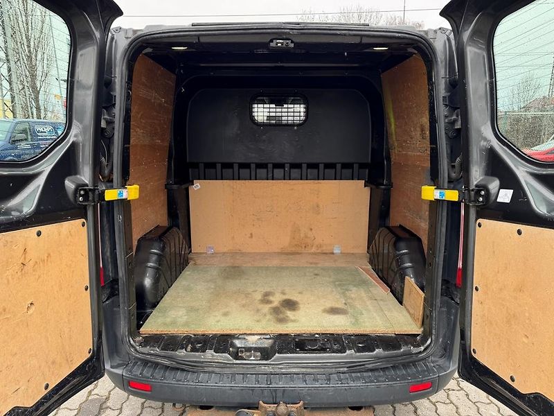 Ford Transit Custom 2.2 TDCi 6 míst, 92 kW, klima - fotka 6 z 17