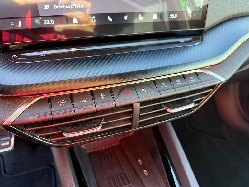 Škoda Octavia Sportline 1.5TSI 110kw DSG - fotka 18 z 27