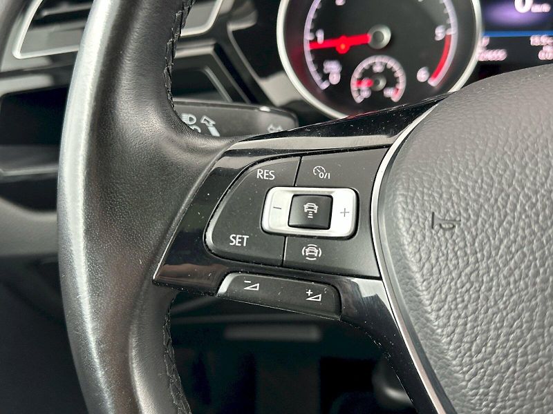 Volkswagen Touran (2022) Comfortline 2.0 TDI 90kW - fotka 25 z 33