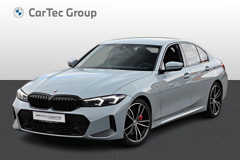 BMW Řada 3 330i Sedan - fotka 1 z 14