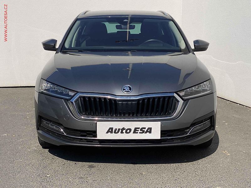 Škoda Octavia (2022) 2.0 TDi, Style, DSG - fotka 2 z 20