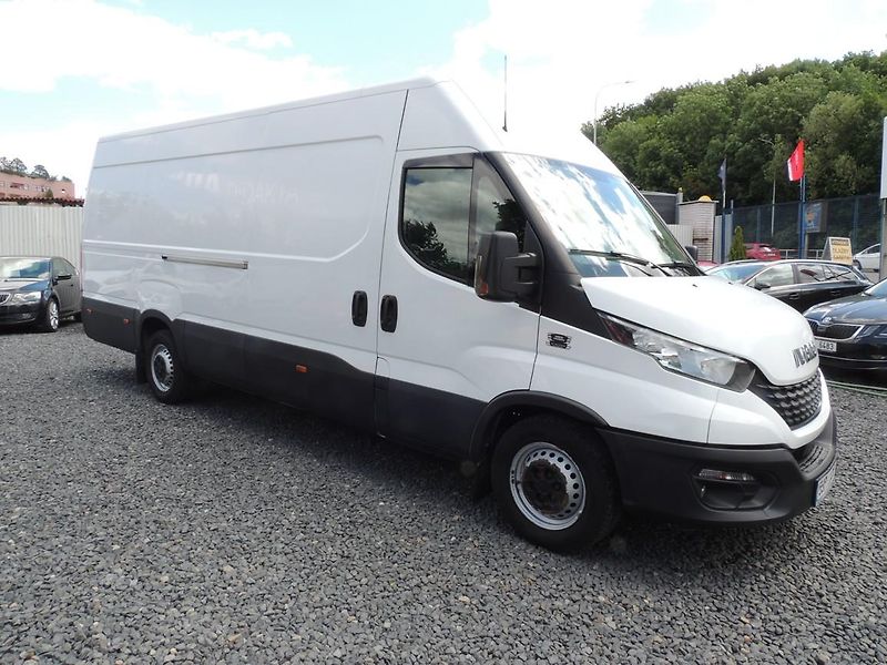 Iveco Daily (2021) 2.3D,35S16,115kw,Maxi,ČR,1maj. - fotka 3 z 31