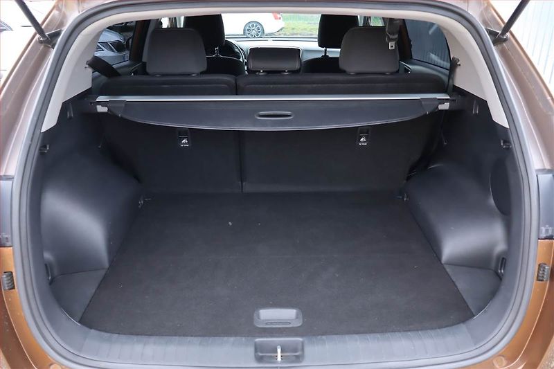 Kia Sportage (2016) 2.0 CRDi, 4X4, Navi, Tempomat - fotka 14 z 23