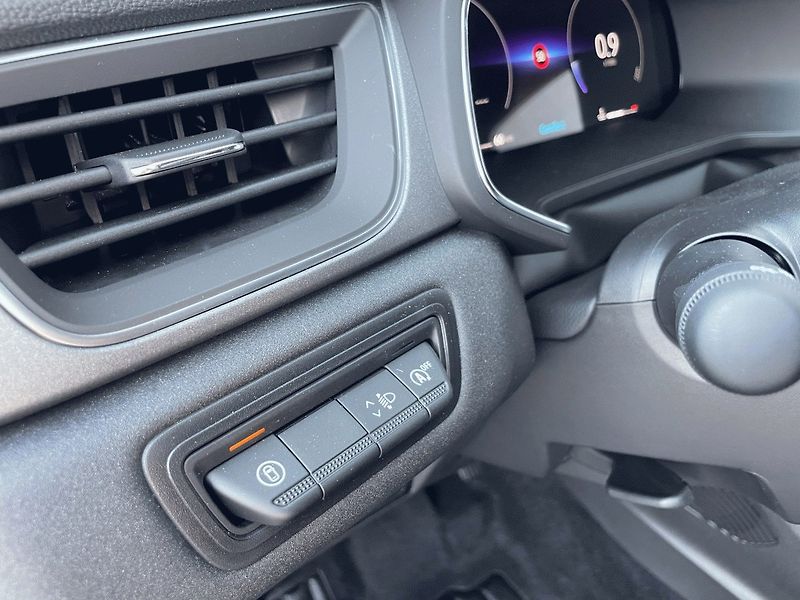 Renault Captur (2025) TECHNO 1,3TCe 160k EDC - fotka 20 z 23